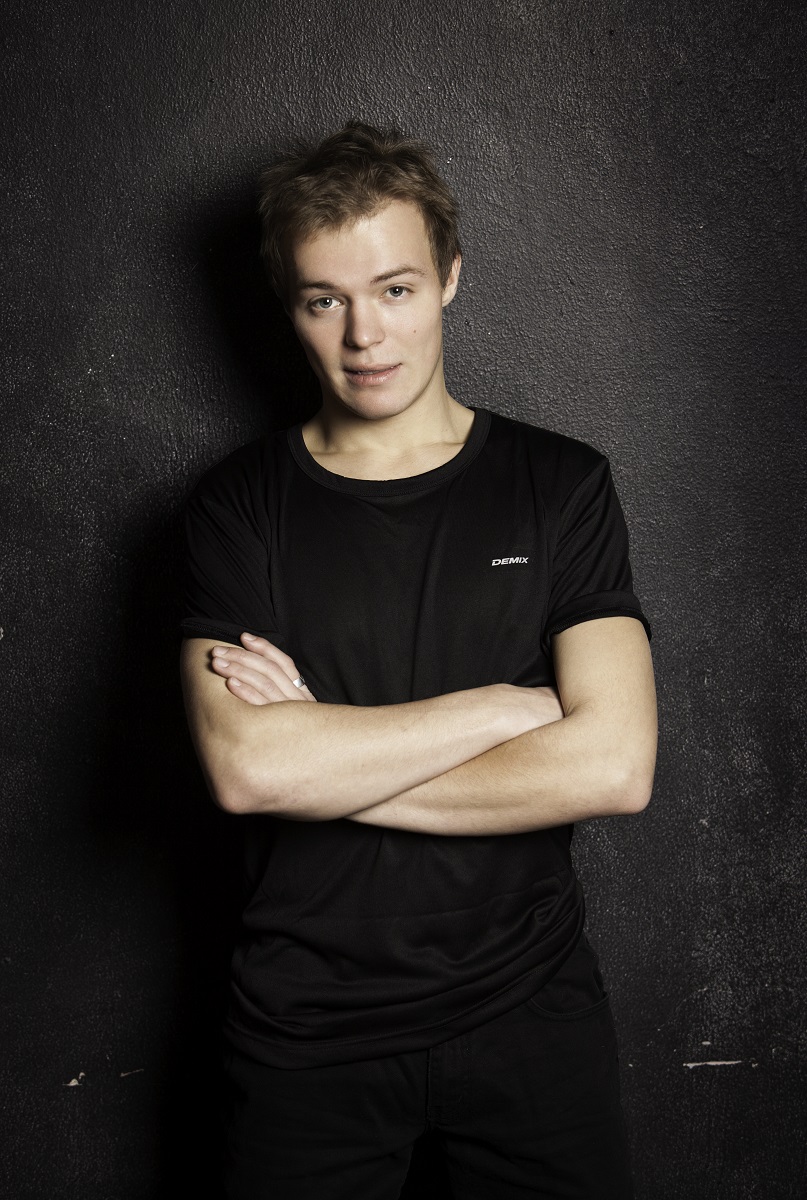 Сергей Лазарев